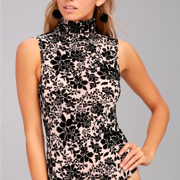 Lulus Passionate Days Nude and Black Velvet Floral Print Bodysuit S - Picture 3 of 8